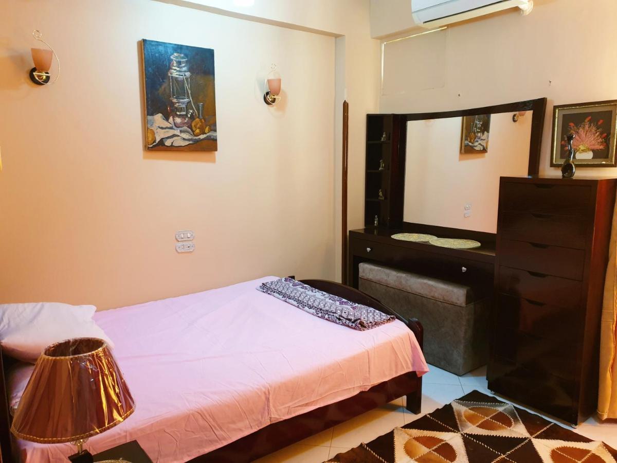 Farida Apartments Луксор Екстериор снимка